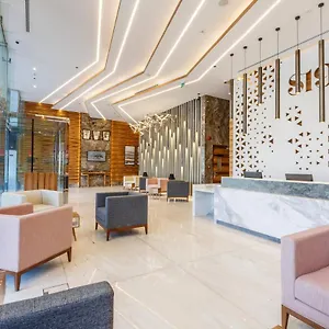 S19 Hotel-al Jaddaf Metro Station *** دبي